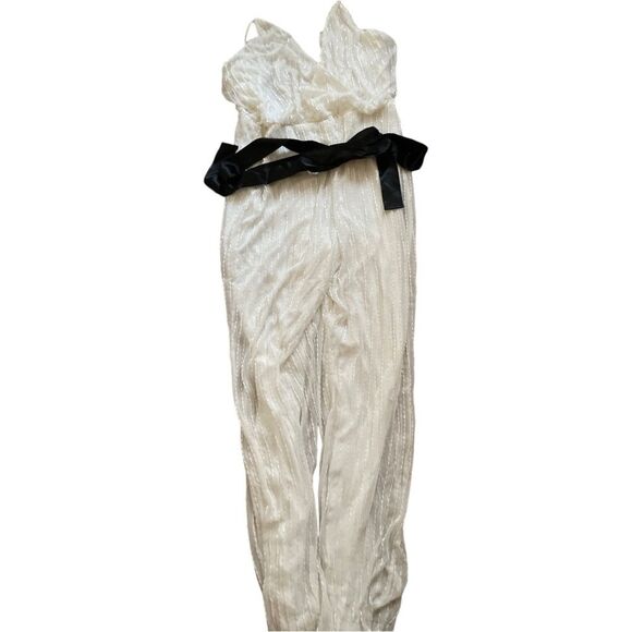 New Bebe bead sequin white jumpsuit wide leg V neck XS black fabric belt - Picture 3 of 6